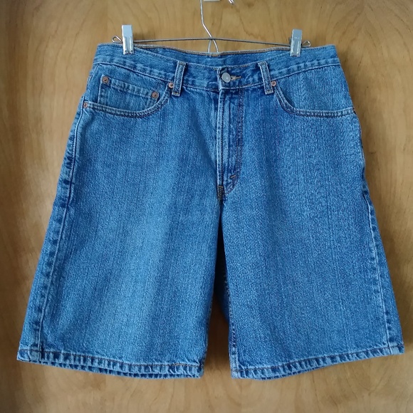 Levi's Other - Levi 550 Relaxed Fit Denim jean shorts